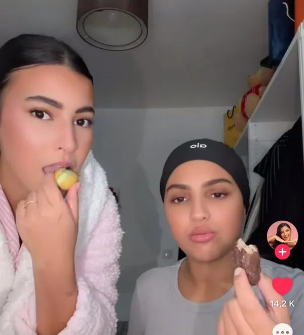 Deux créatrices goûtant Mister Nutz